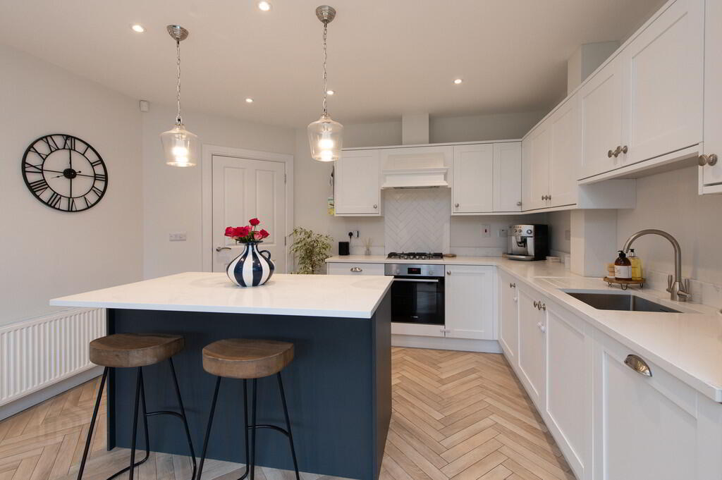 40 Oakfield Park 11 of 28