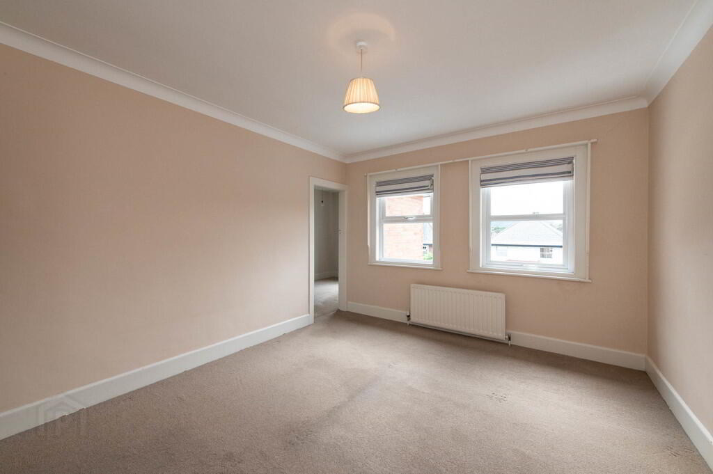 14 Cooldarragh Park North 18 of 27