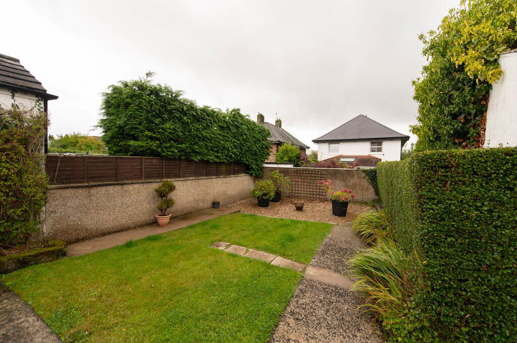 14 Cooldarragh Park North 26 of 27