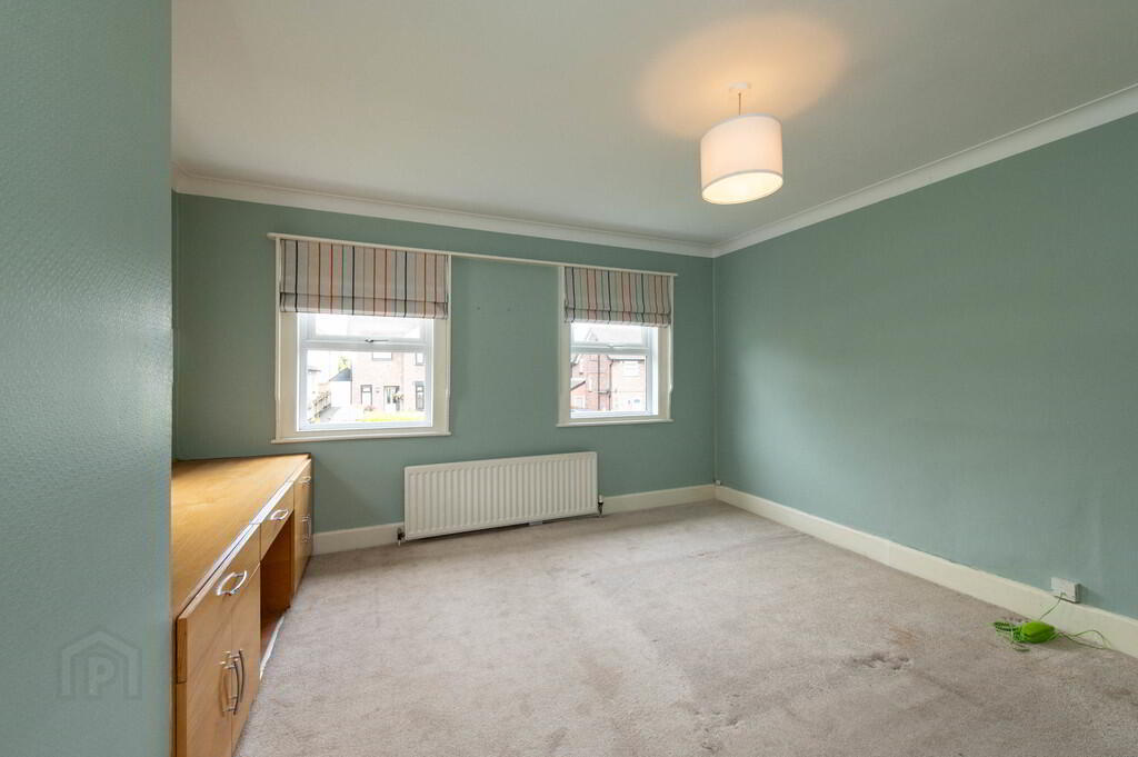 14 Cooldarragh Park North 16 of 27