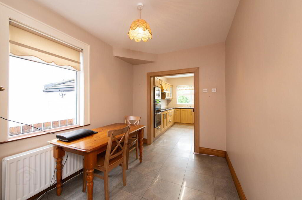 14 Cooldarragh Park North 7 of 27