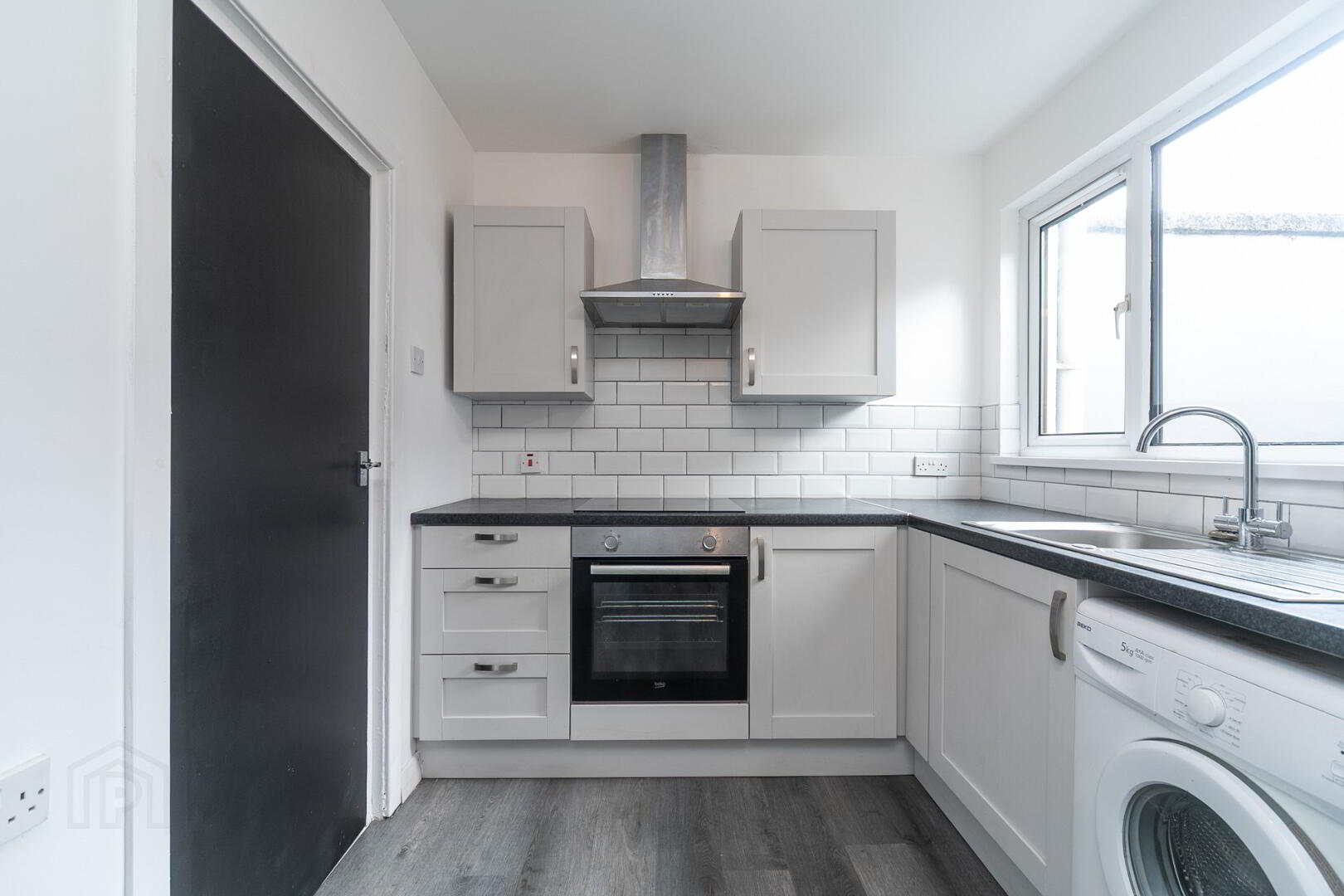 92 Benburb Street 7 of 16
