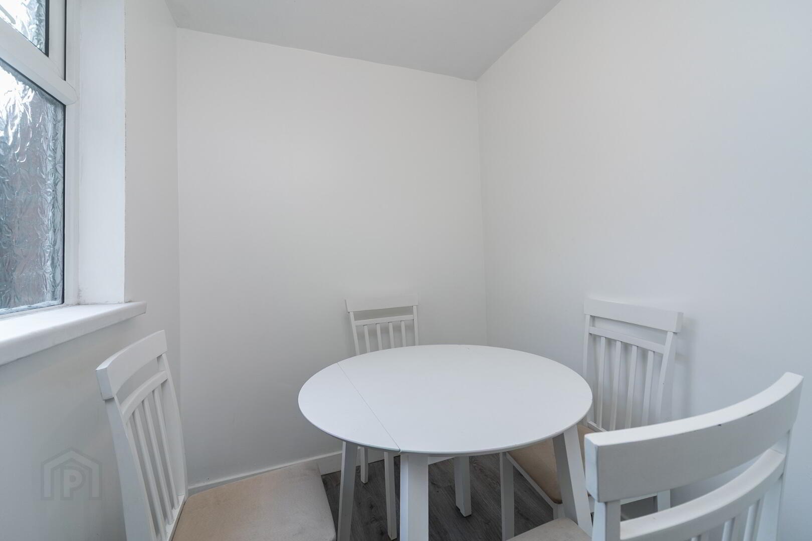 92 Benburb Street 8 of 16