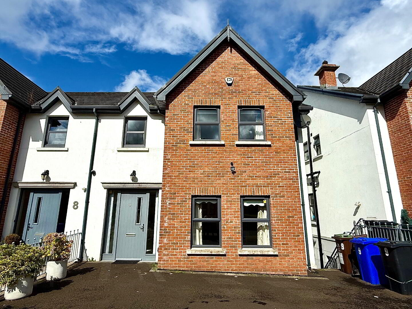 9 Victoria Gate 1 of 40