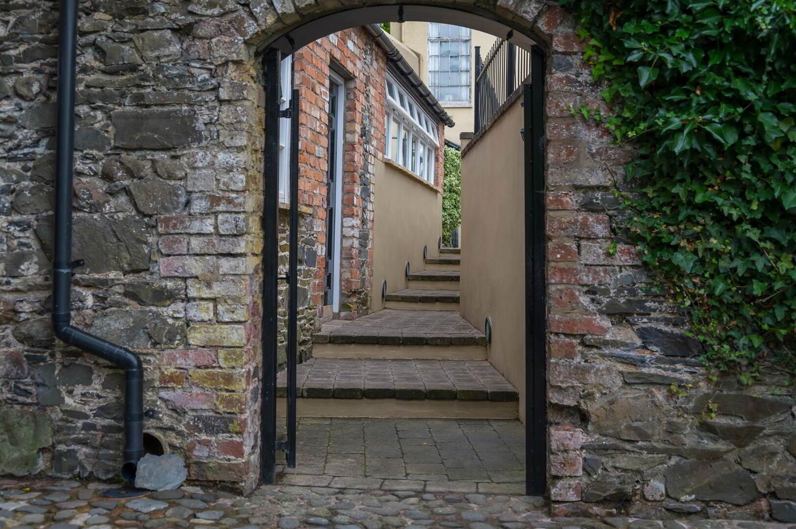 Number Five, 5 Main Street 38 of 50