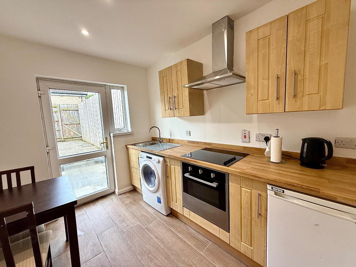 27 Glenvale Road 8 of 19