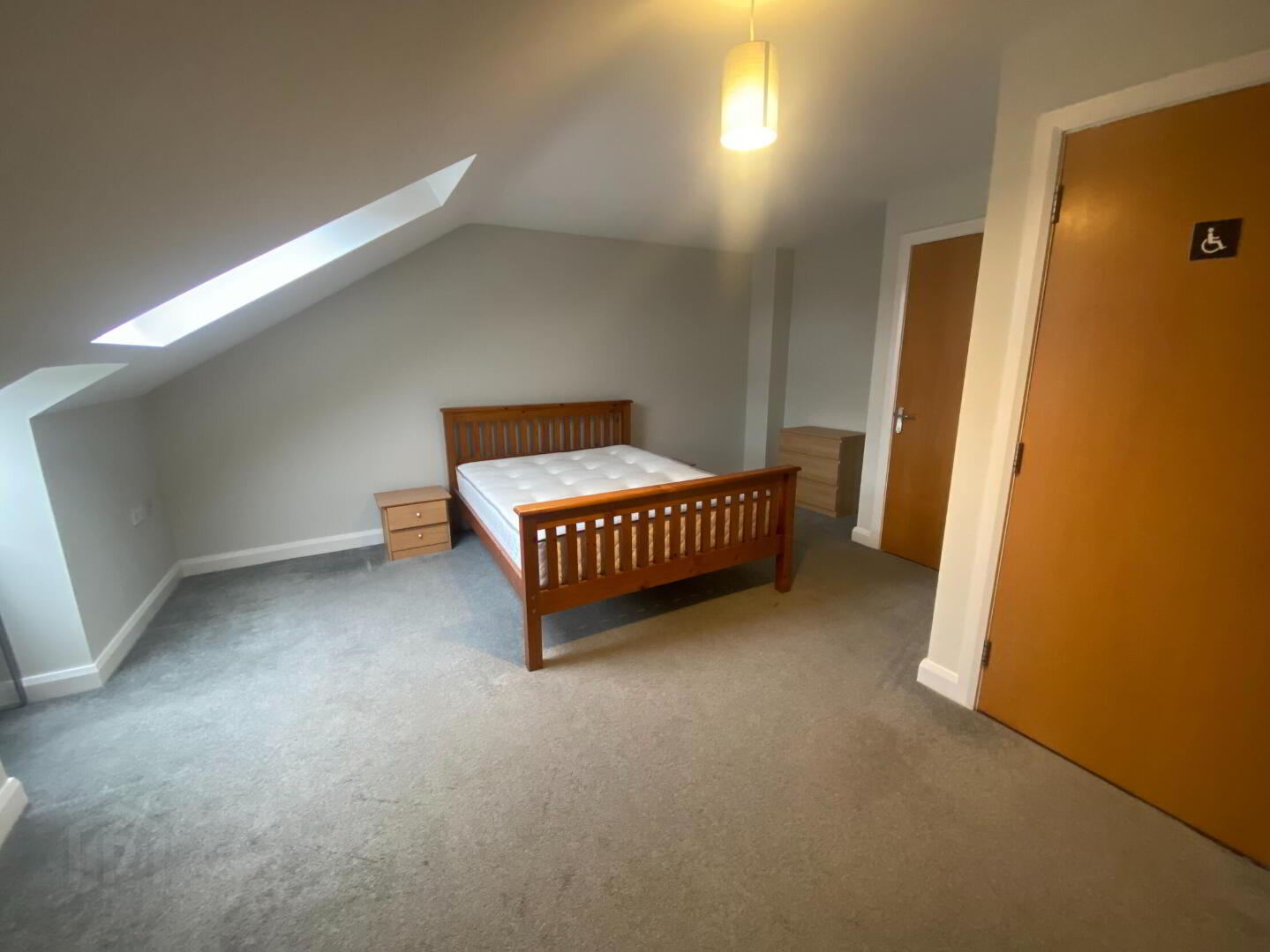 Apt 21, Hawthornden Building 9 of 10