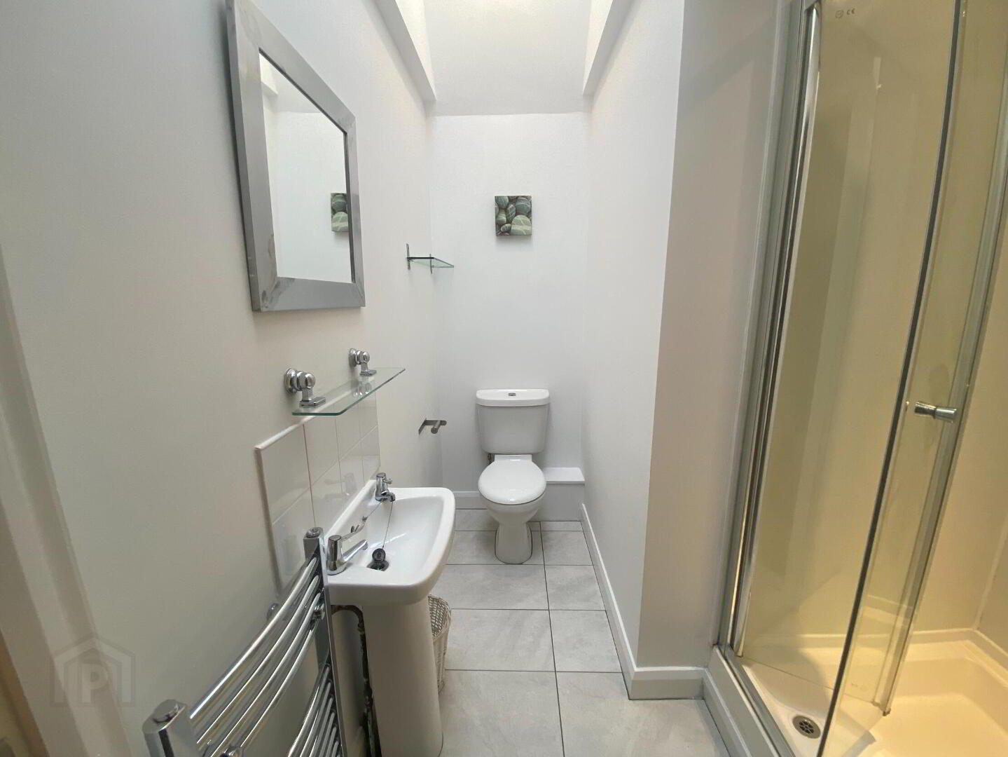 Apt 21, Hawthornden Building 10 of 10