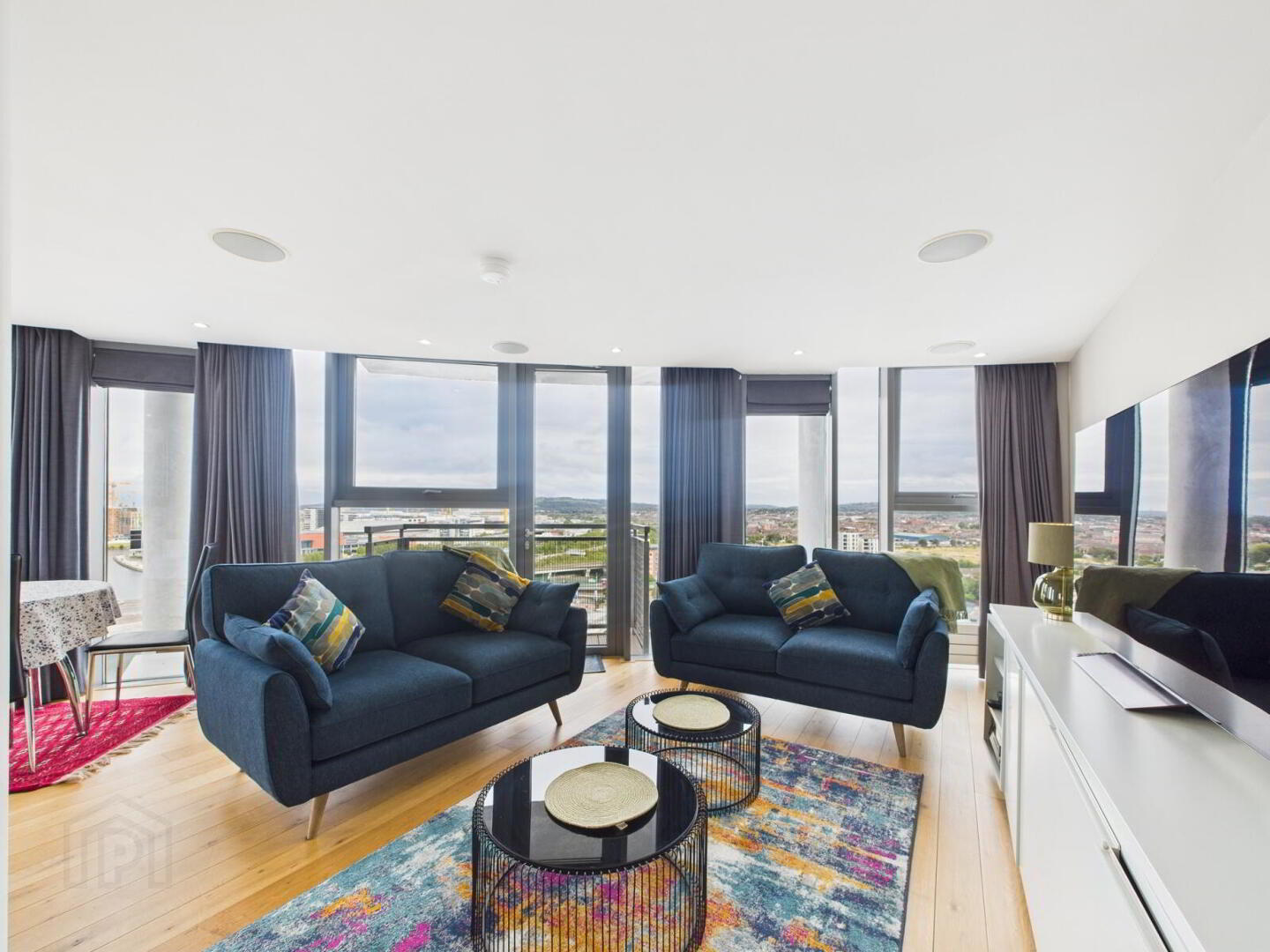 Apartment 12.1 The Boat 47 Queens Square 6 of 22