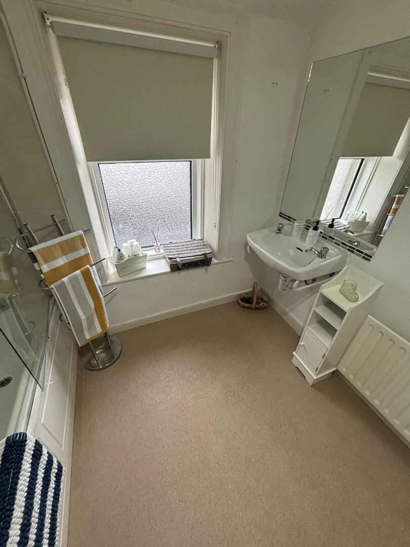 Unit C, 62 The Promenade 12 of 13