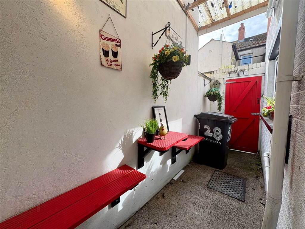 28 Dunvegan Street 20 of 21
