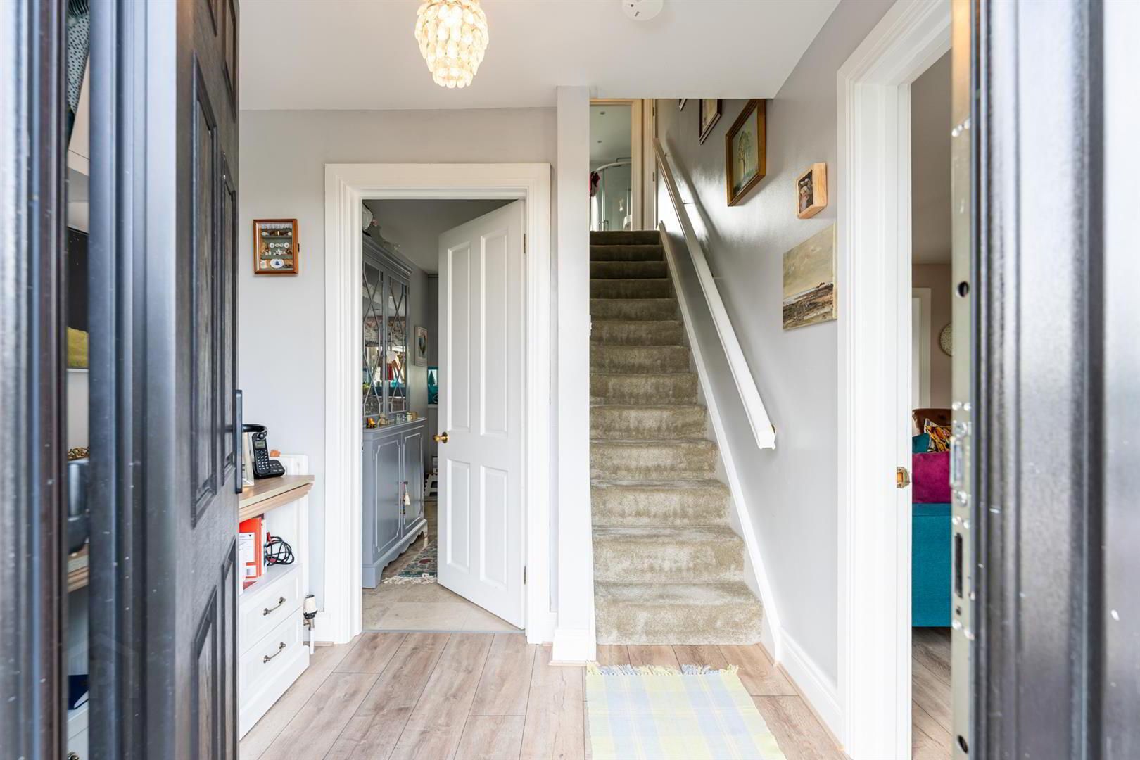 16 Manse Road 3 of 40