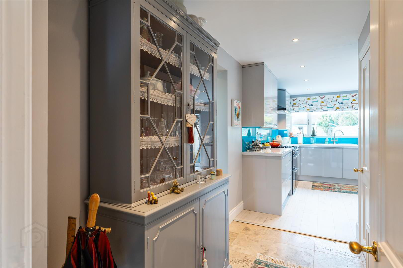 16 Manse Road 10 of 40
