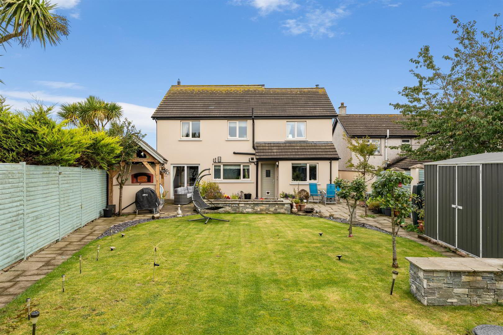 16 Manse Road 23 of 40