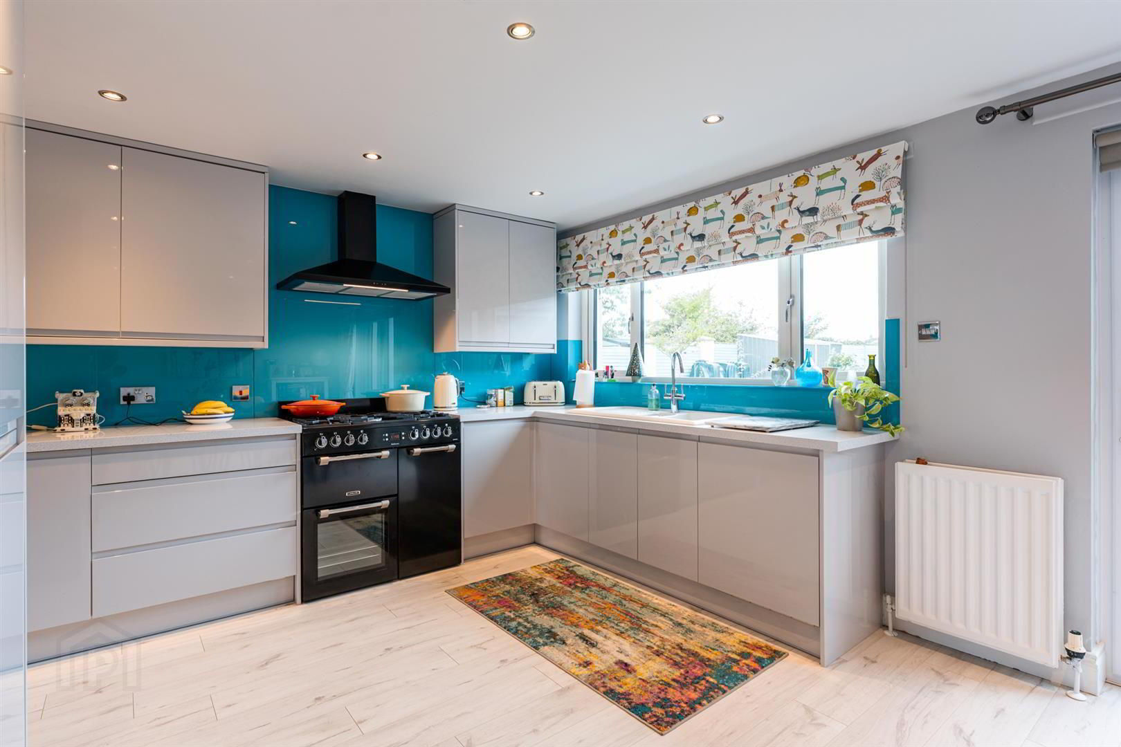 16 Manse Road 38 of 40