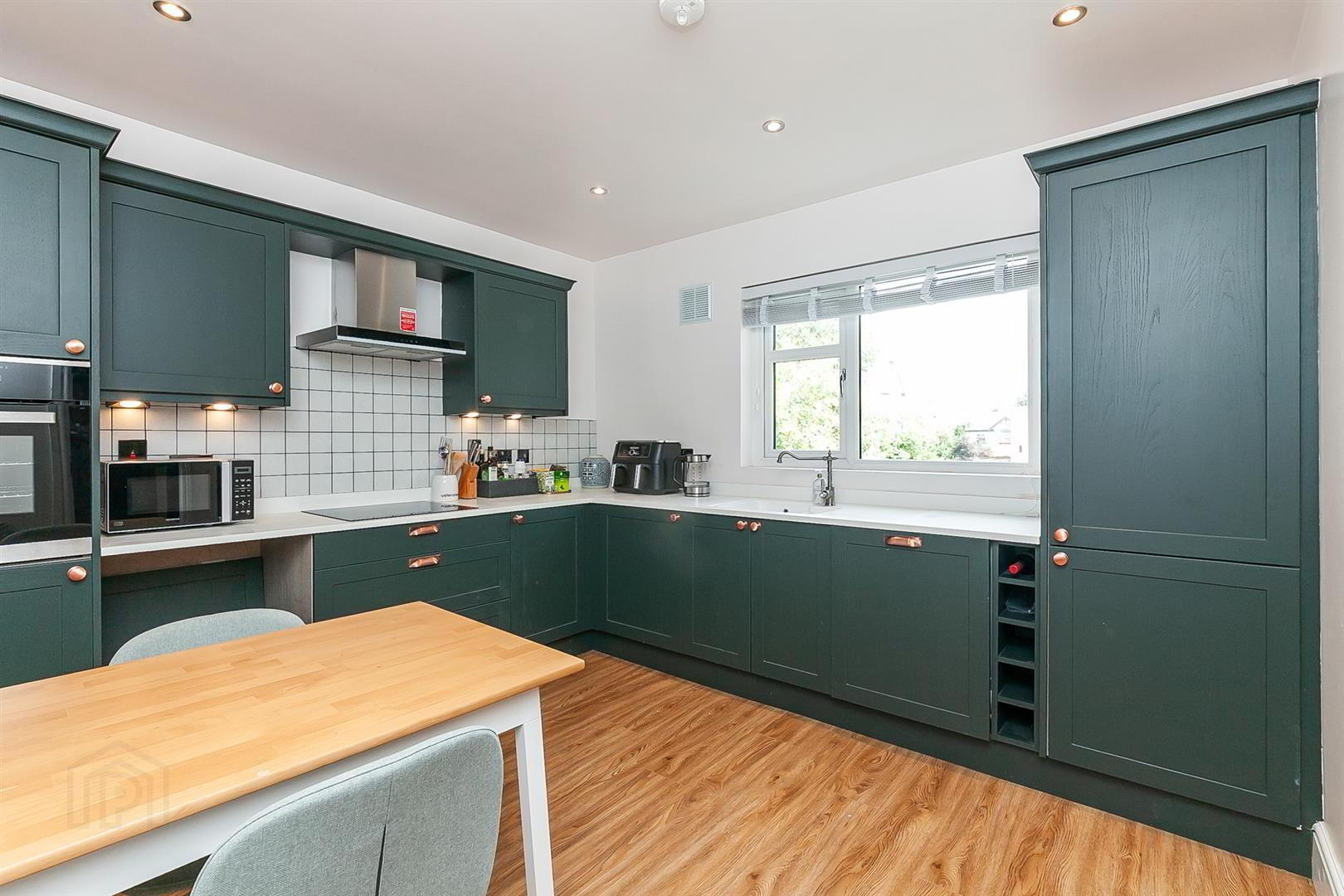 B5 Bryanscourt 7 of 20