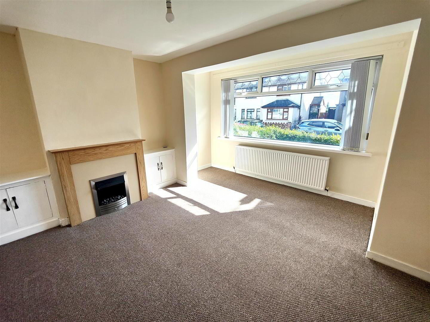 90 Joanmount Gardens 2 of 26