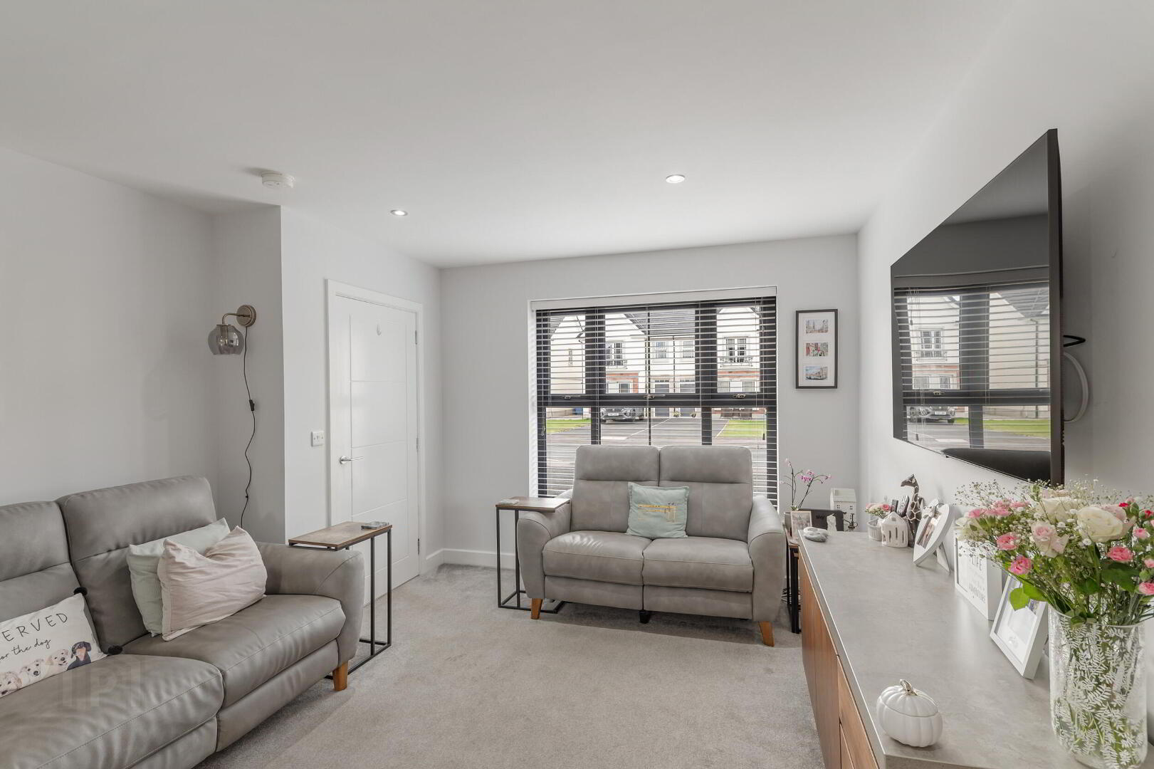 7 Rocklyn Mews 7 of 37
