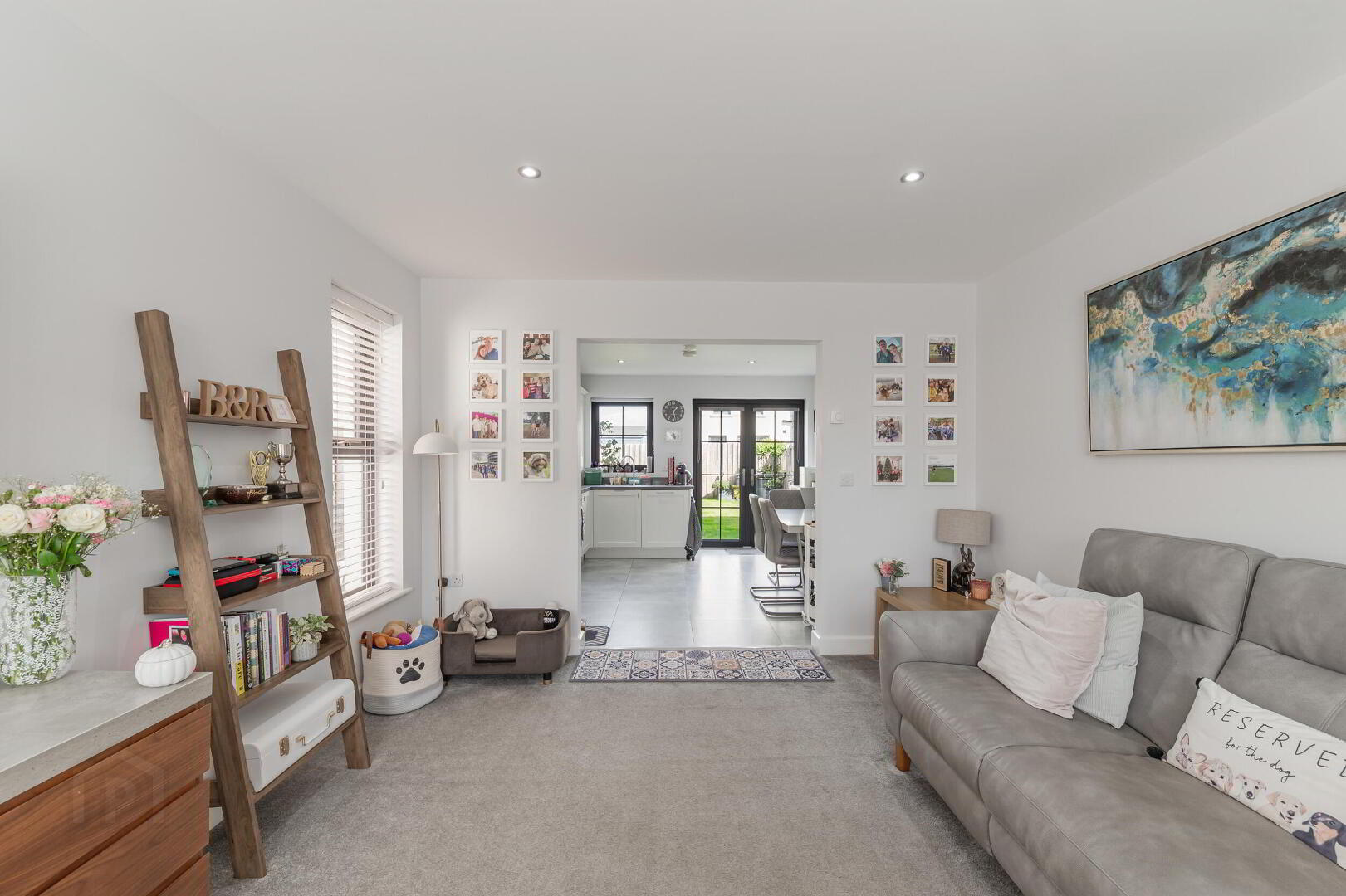 7 Rocklyn Mews 6 of 37