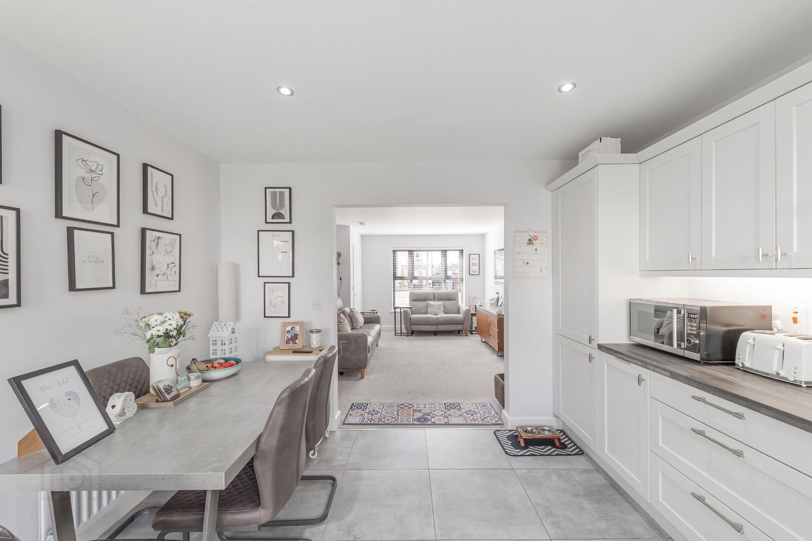 7 Rocklyn Mews 12 of 37