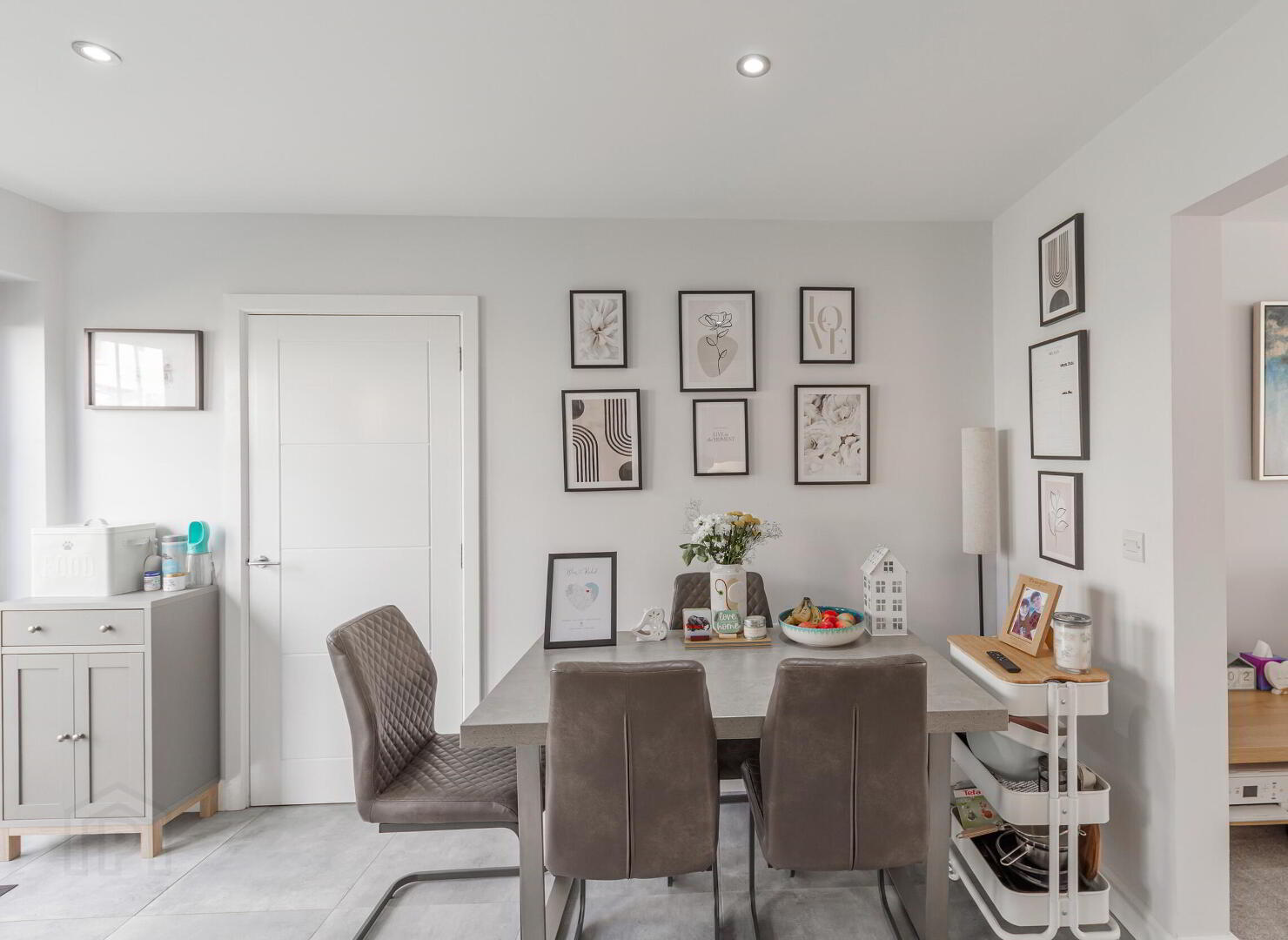 7 Rocklyn Mews 14 of 37