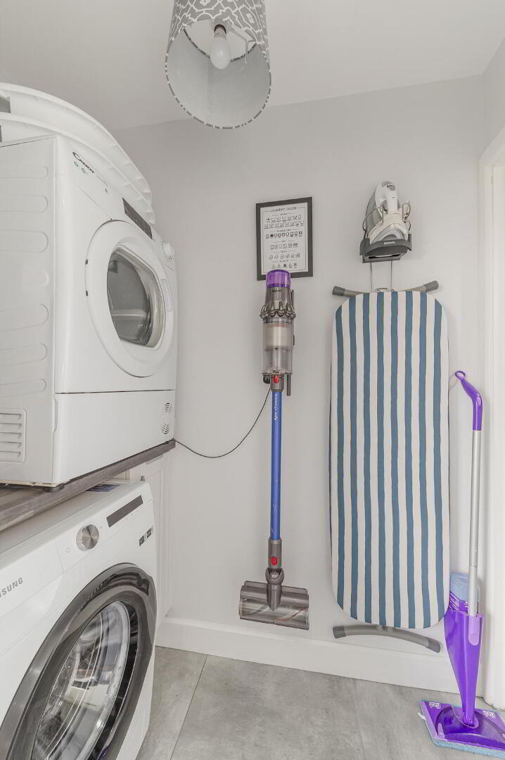 7 Rocklyn Mews 17 of 37
