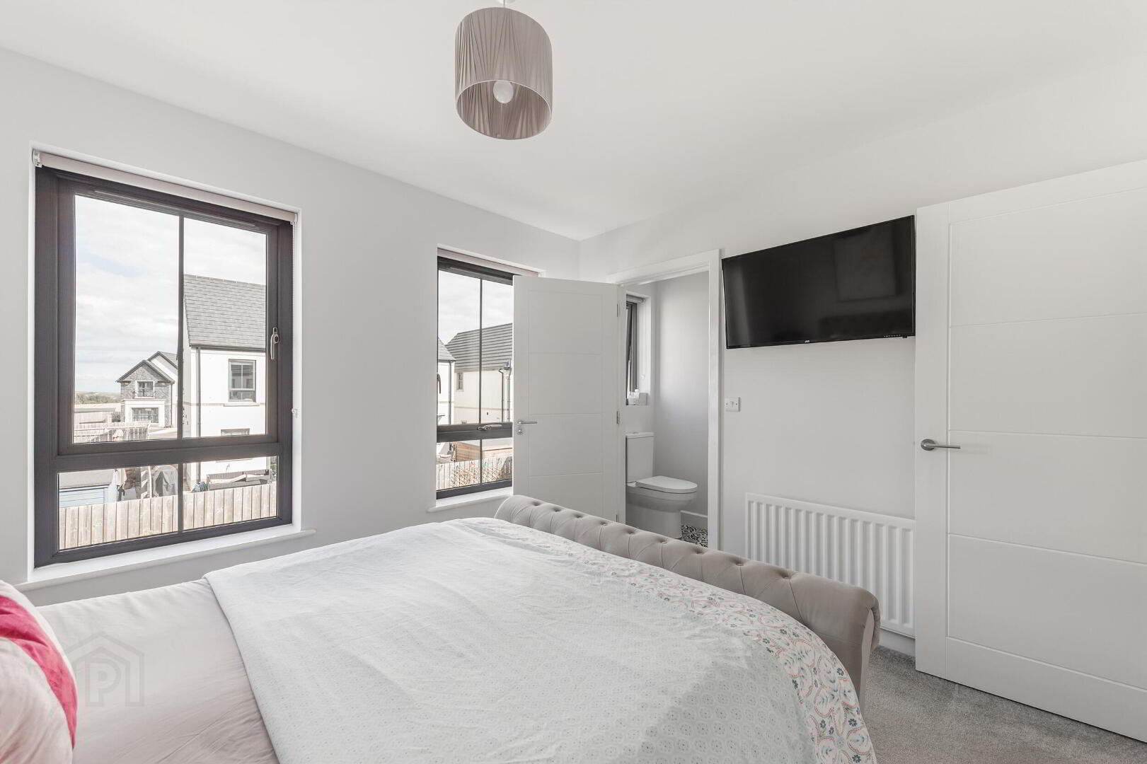 7 Rocklyn Mews 20 of 37