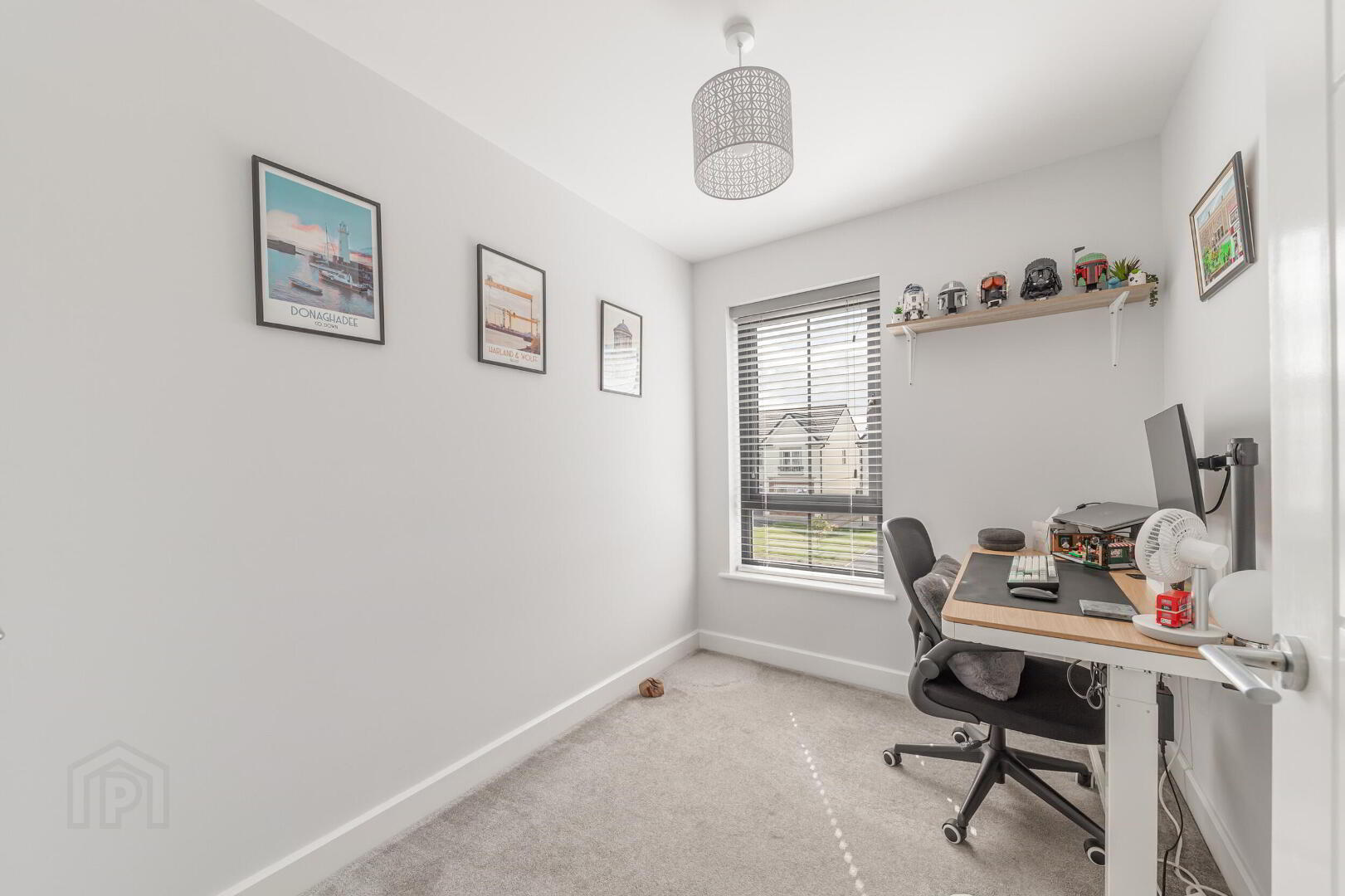 7 Rocklyn Mews 26 of 37