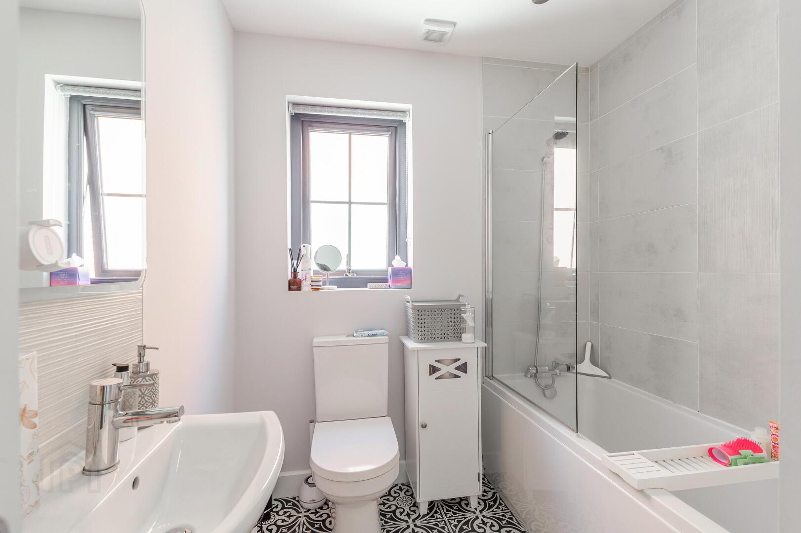 7 Rocklyn Mews 28 of 37