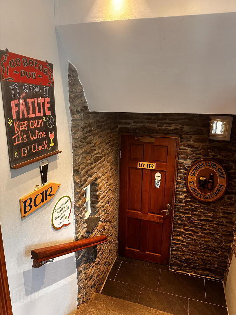 An Bothar Pub Cuas Ballydavid 10 of 36