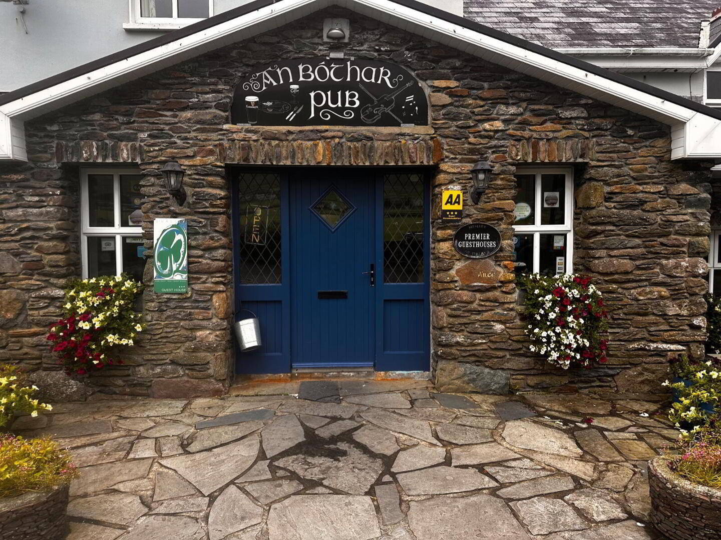 An Bothar Pub 4 of 39