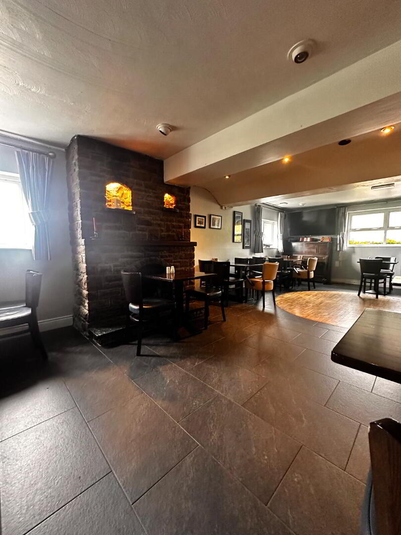 An Bothar Pub 17 of 39