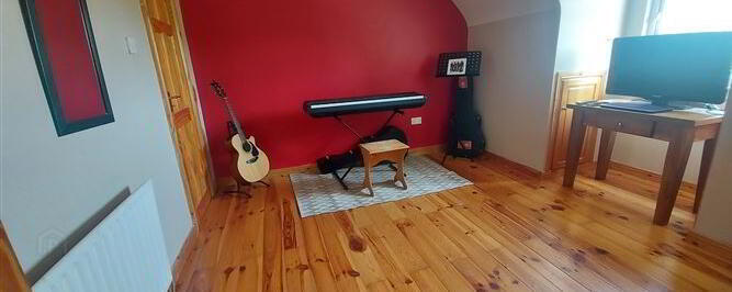 Hazelview 19 of 26