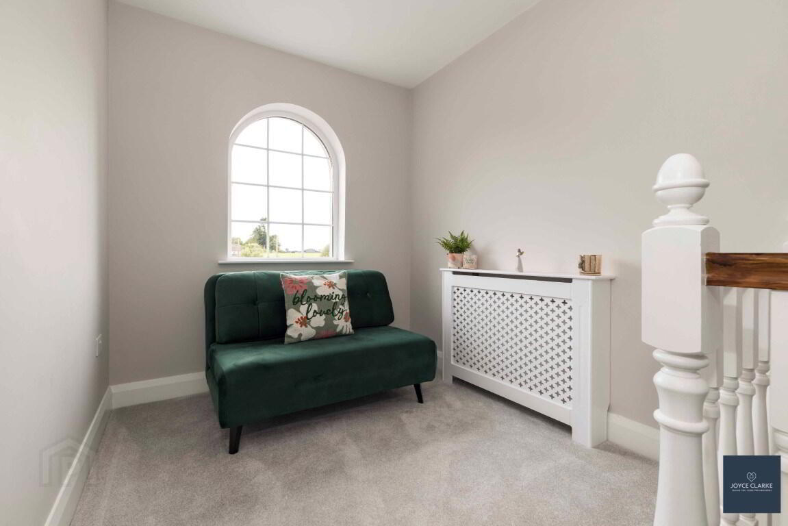 10 Laurelvale Grove 29 of 49
