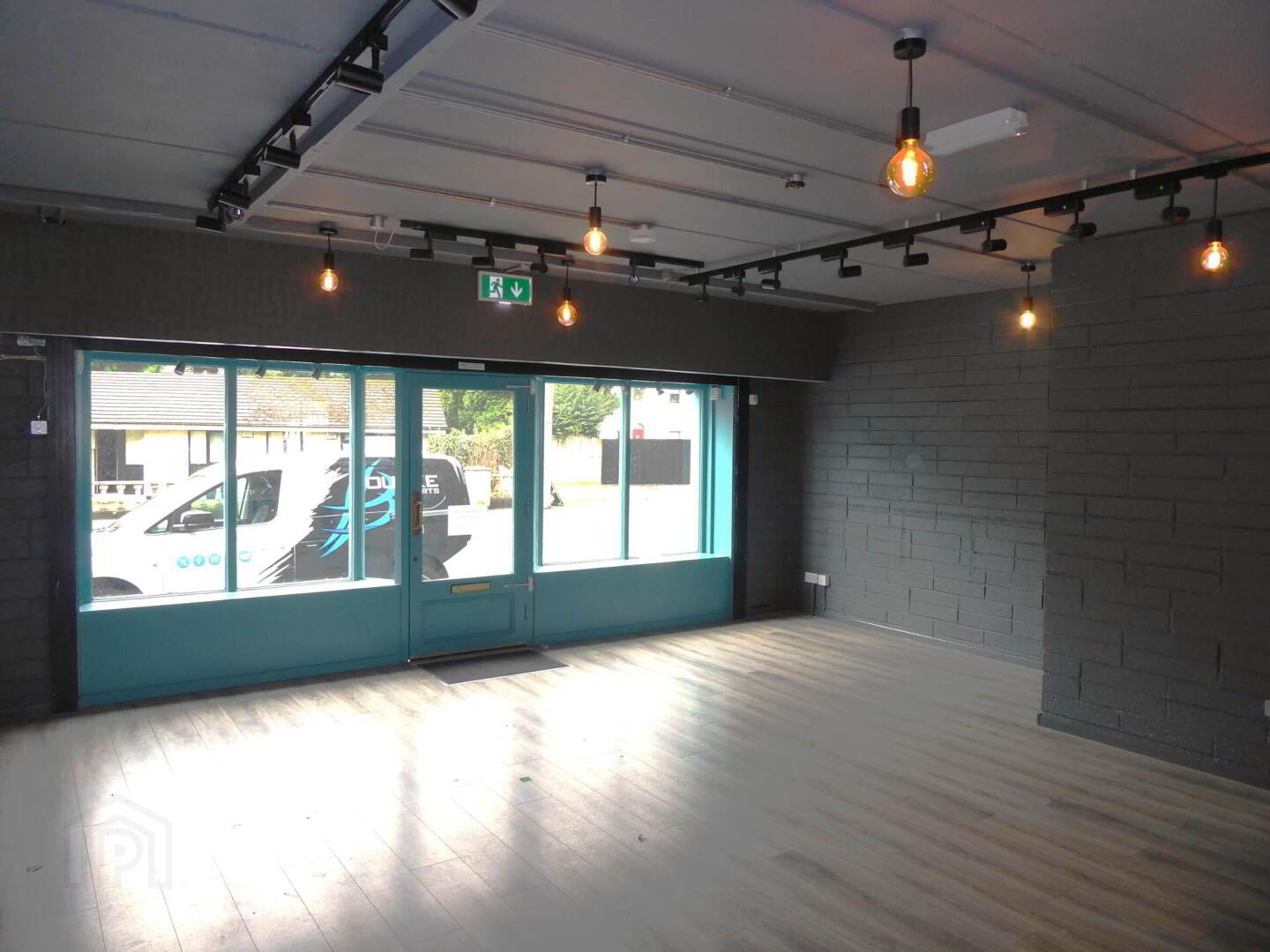 Unit 3 The Yeates Centre, Summerhill Road 4 of 8
