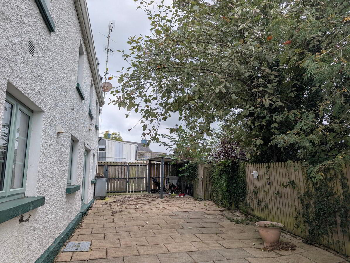 Main Street & Castle Lane 6 of 41
