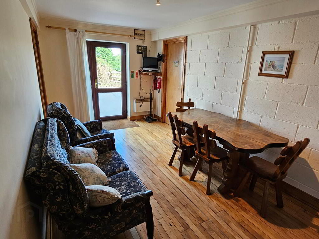 Main Street & Castle Lane 20 of 41