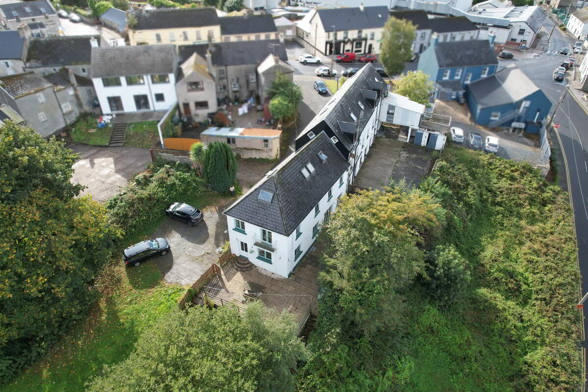 Main Street & Castle Lane 1 of 41
