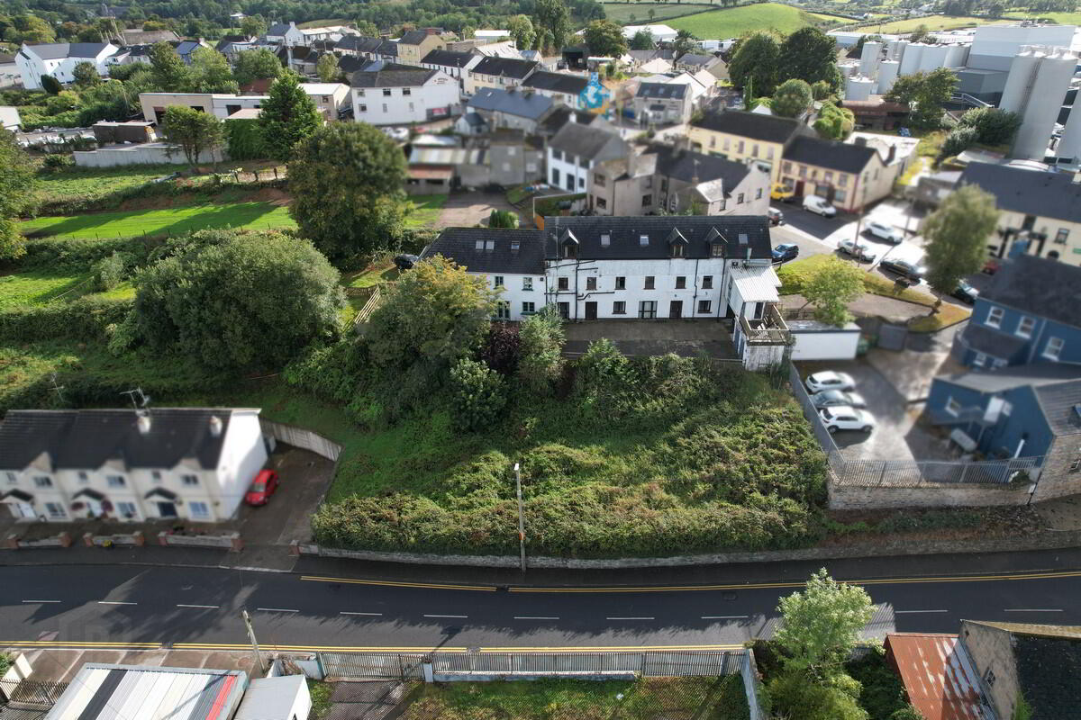 Main Street & Castle Lane 40 of 41