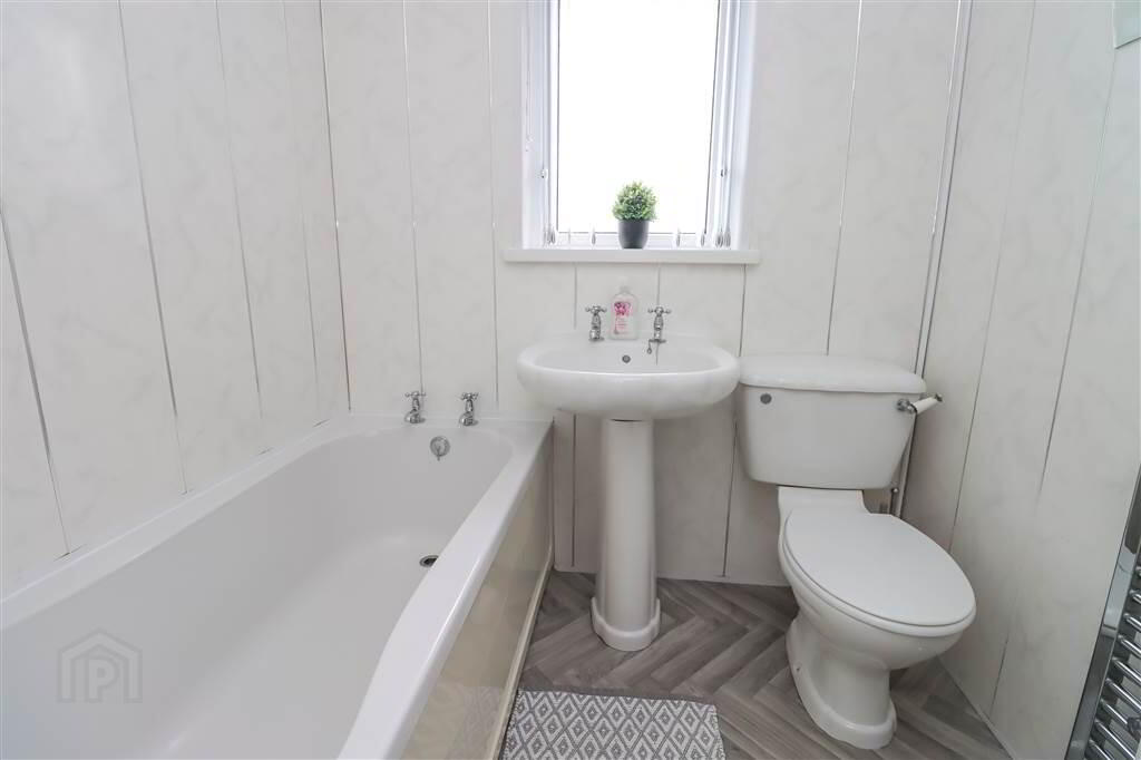 28 Ballybeen Park 18 of 21