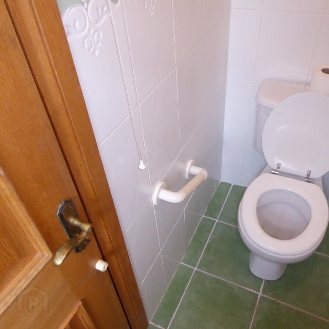 19 Castle Grove 9 of 12