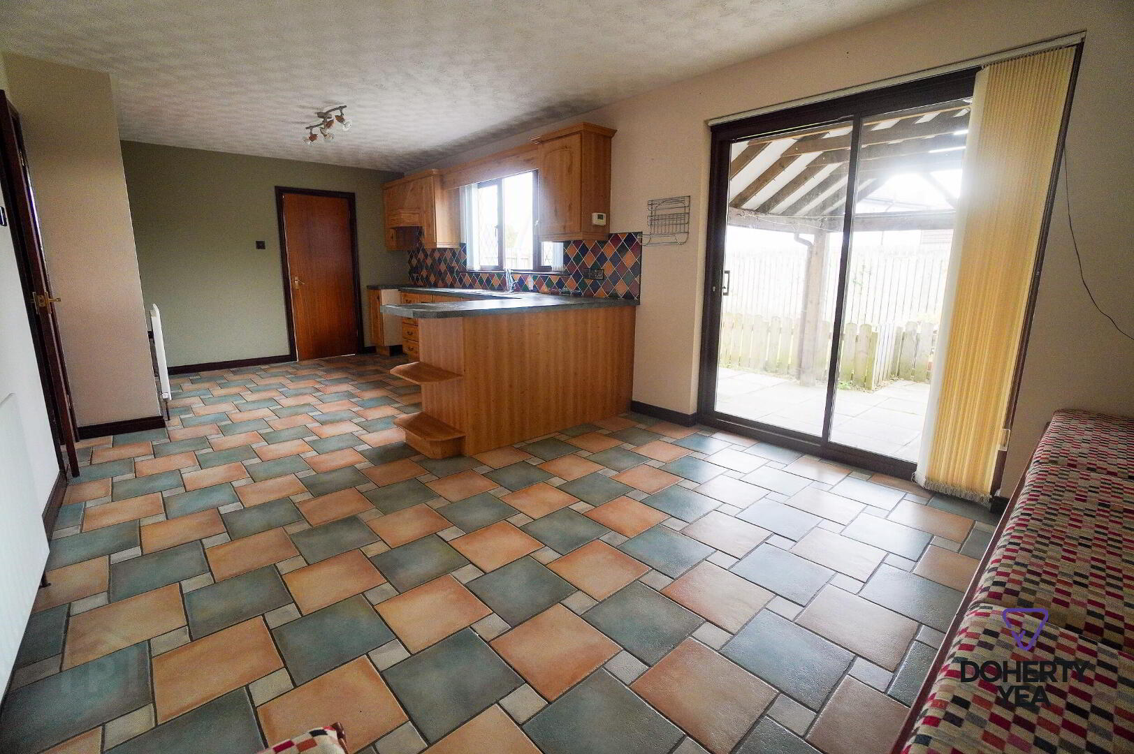 12 Tudor Road 7 of 17
