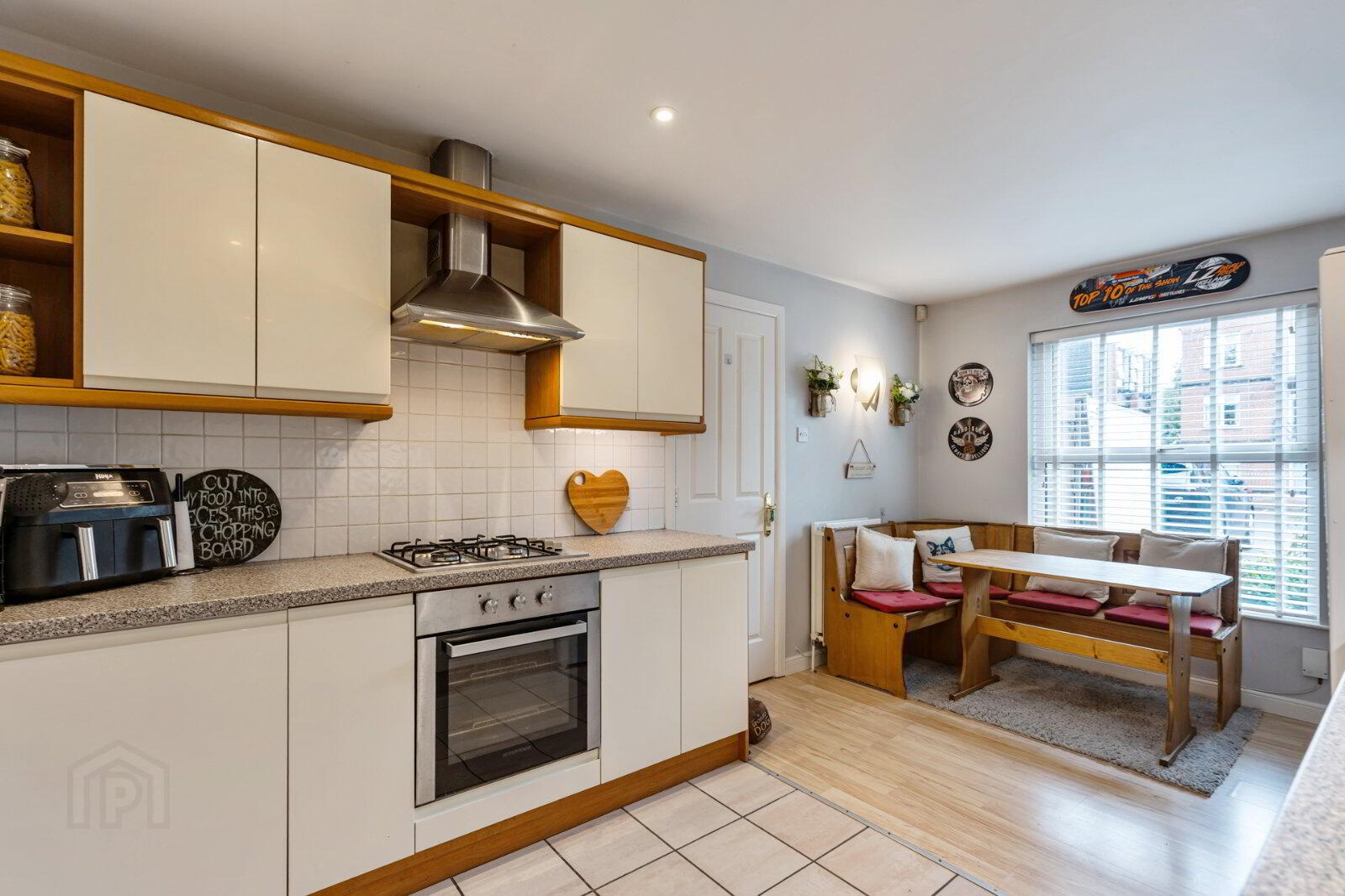 3 Wellington Park Mews, 52 Wellington Park 4 of 20