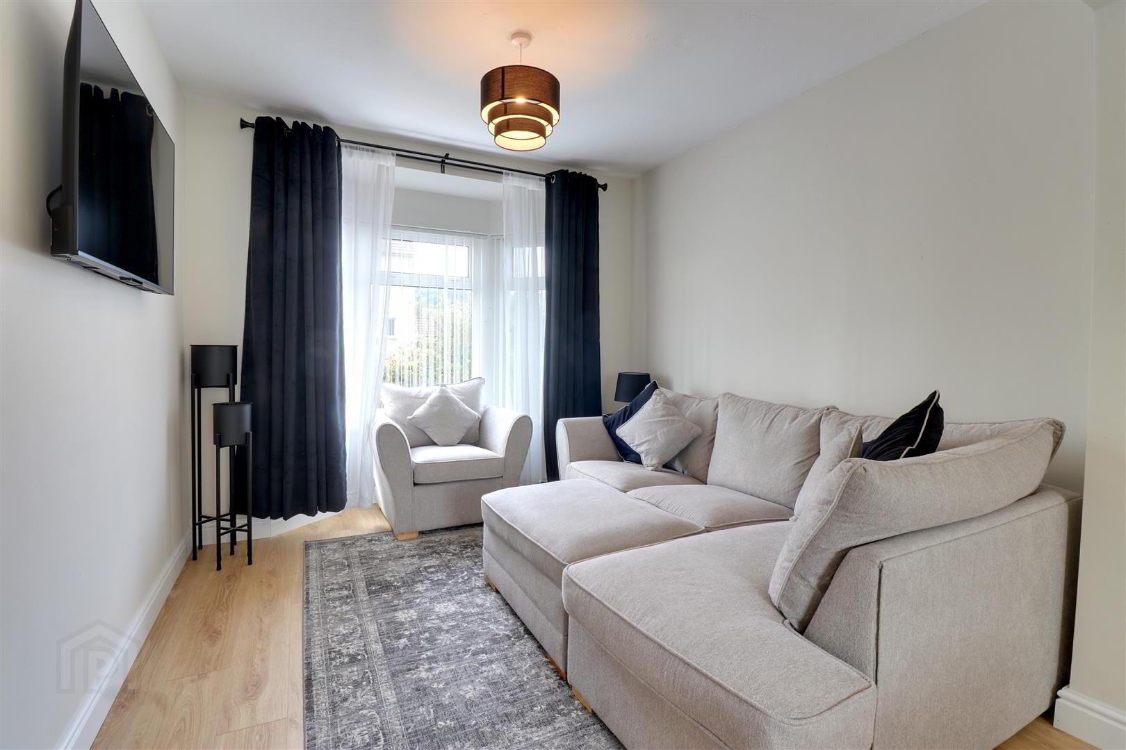 4 Windsor Avenue 4 of 17
