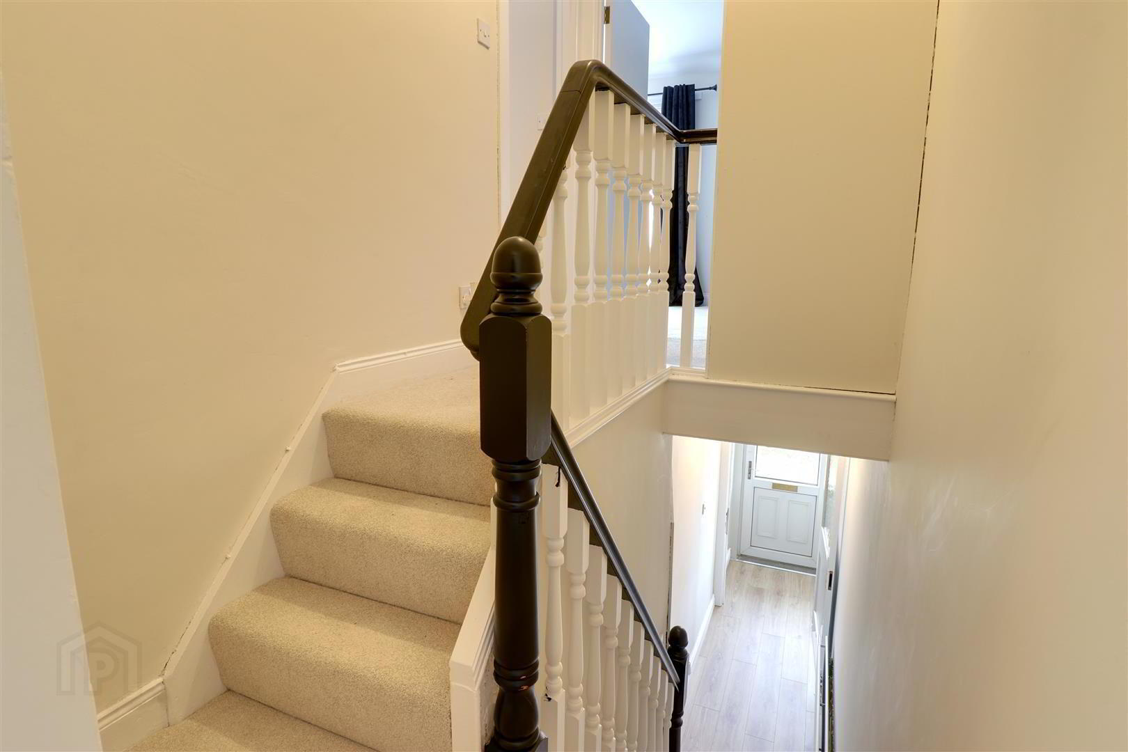 4 Windsor Avenue 8 of 17