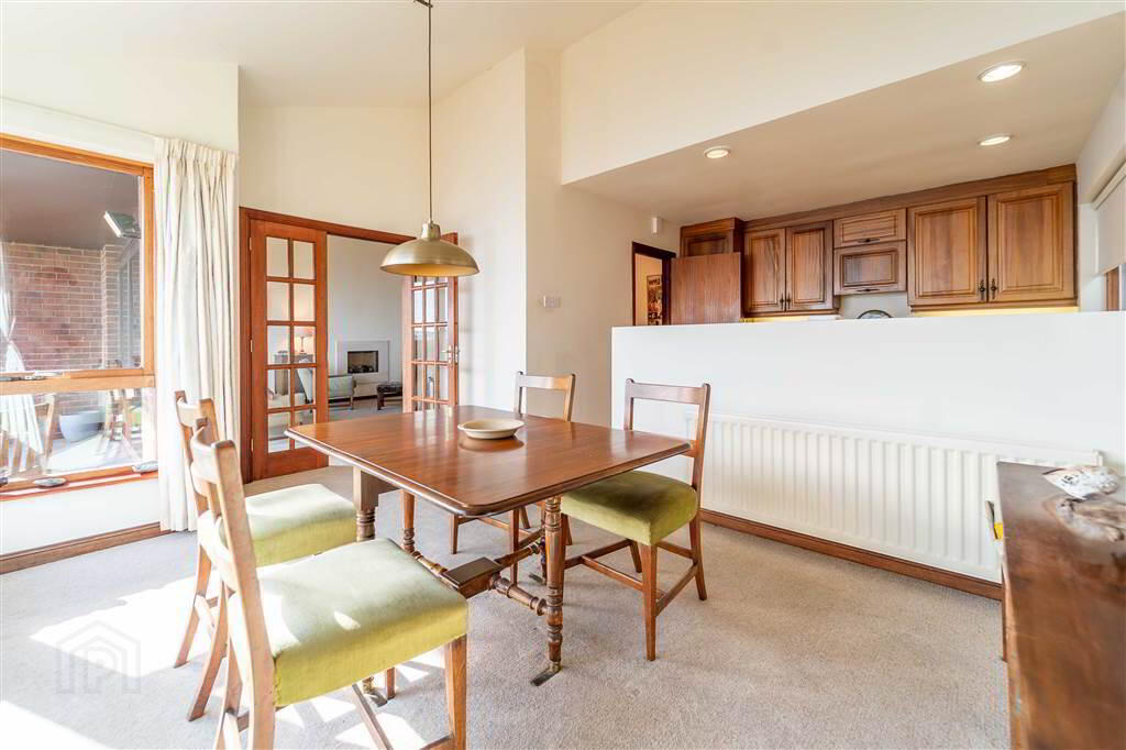 12 Glenbank 14 of 33