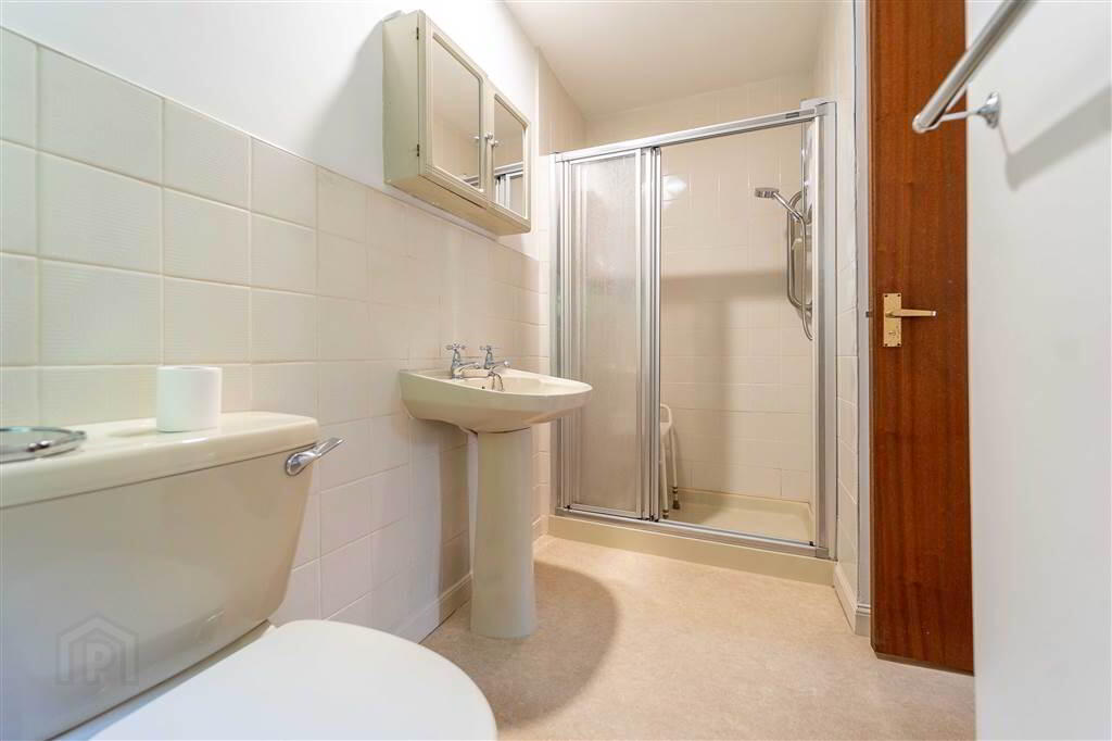 12 Glenbank 22 of 33