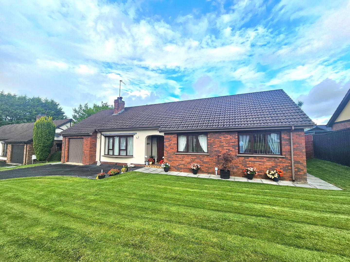 18 Thornwood 1 of 16
