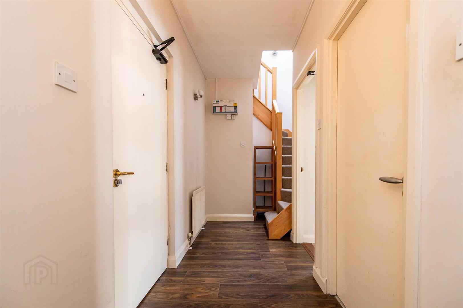 Apartment, 403 Somerset Studios 5 of 21