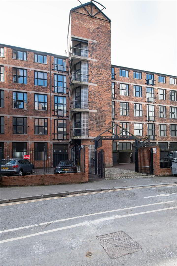 Apartment, 403 Somerset Studios 1 of 21